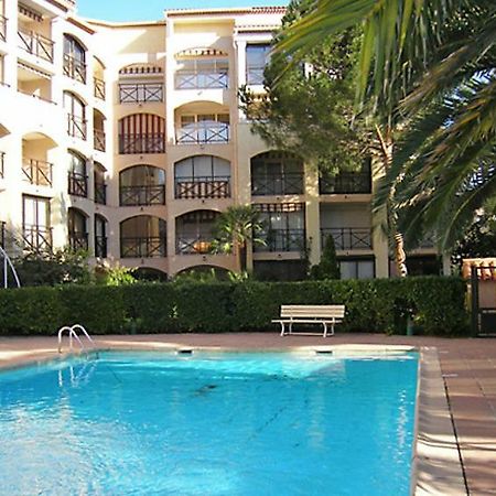 Les Coralines Apartment แซ็งต์-แมกซีม ภายนอก รูปภาพ