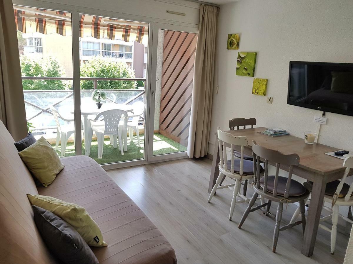 Les Coralines Apartment แซ็งต์-แมกซีม ภายนอก รูปภาพ