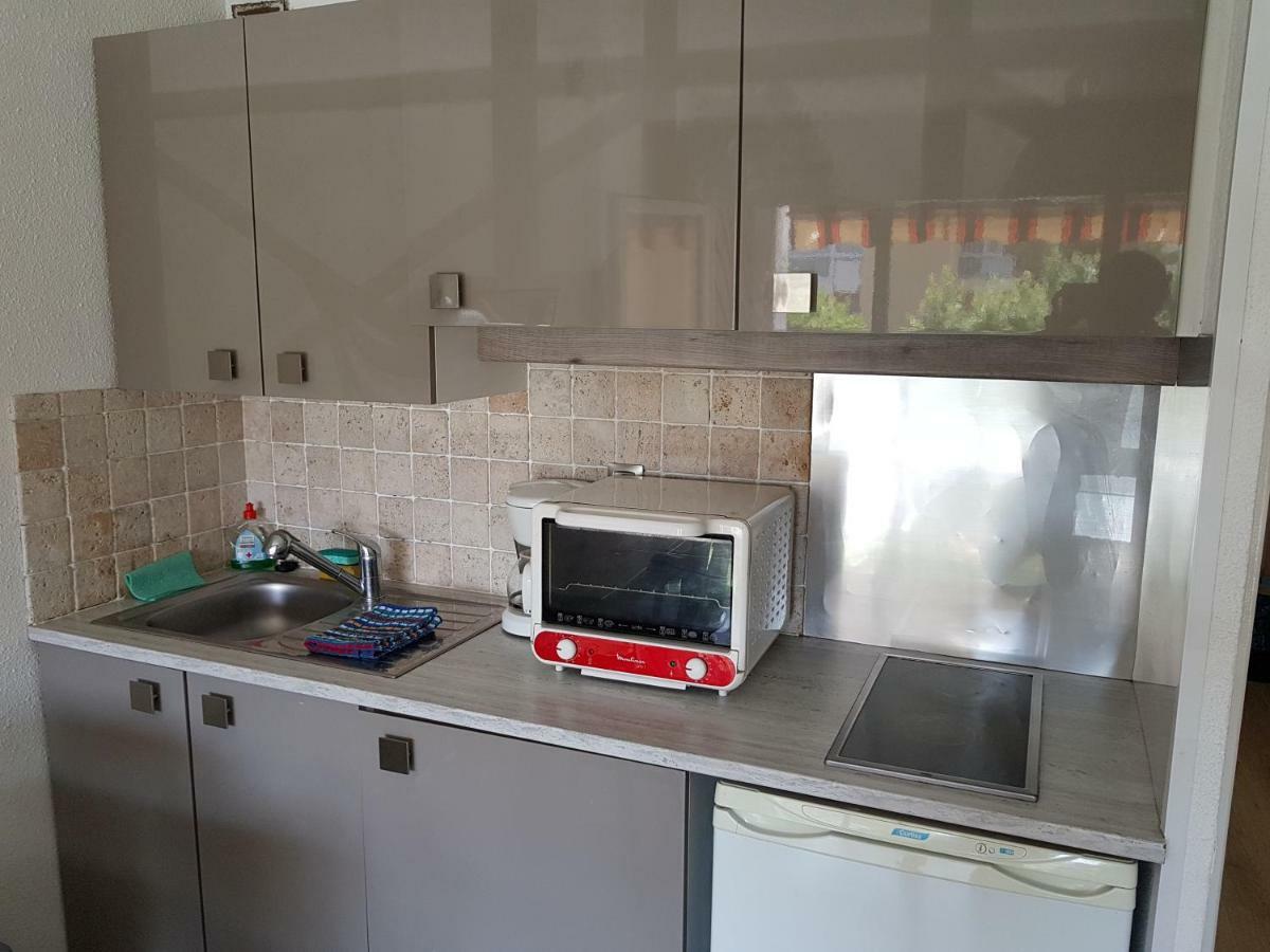 Les Coralines Apartment แซ็งต์-แมกซีม ภายนอก รูปภาพ
