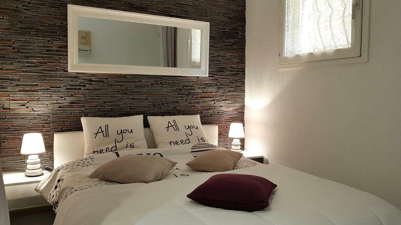 Les Coralines Apartment แซ็งต์-แมกซีม ภายนอก รูปภาพ